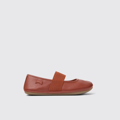 Side view of Right Red leather ballerinas for kids